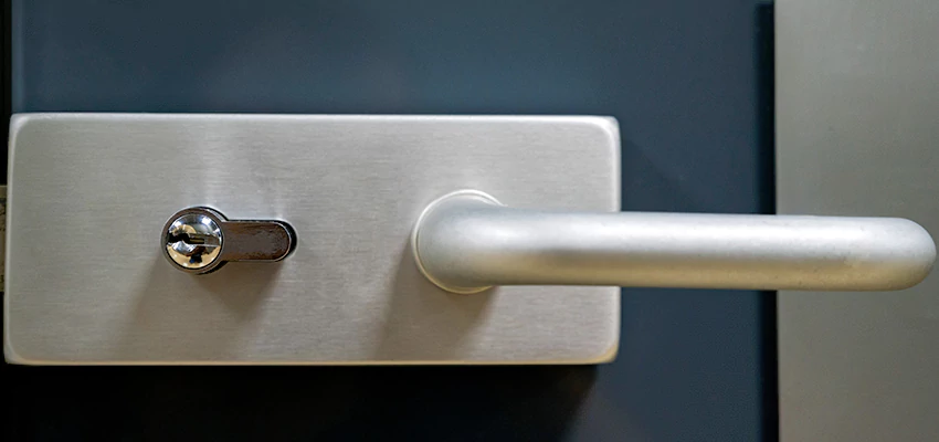 Change Patio Door Locks in Carpinteria, California