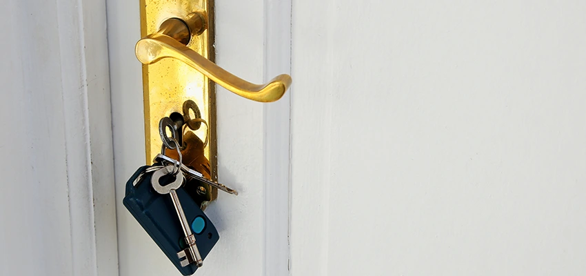 Broken Door Key Extraction in Carpinteria, CA